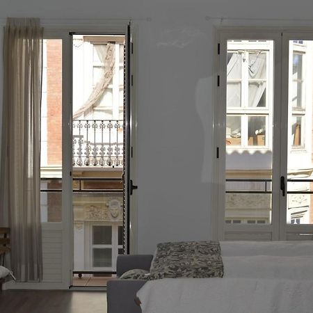 Modern Studio Flat Close To Plaza Merced Málaga Dış mekan fotoğraf